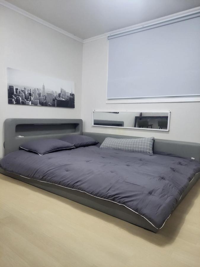 Newly Renovated 2 Bedroom Apartment #7 Seúl Exterior foto