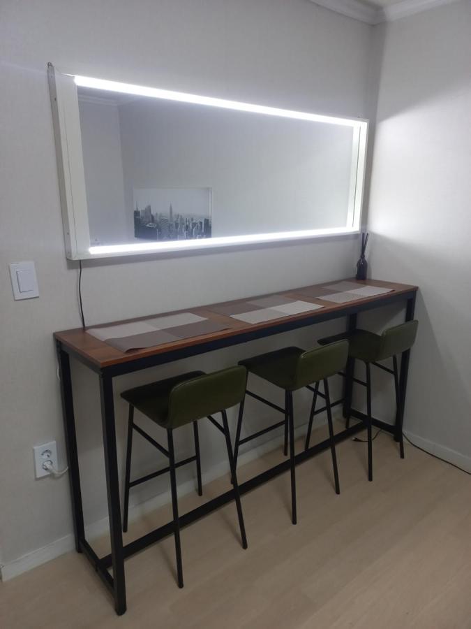 Newly Renovated 2 Bedroom Apartment #7 Seúl Exterior foto